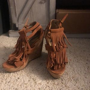 Fringe Wedges